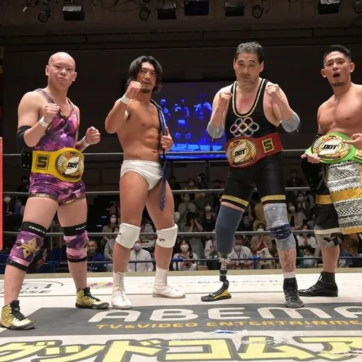Team Olympian (Yoshiaki Yatsu, Akito, Hiroshi Yamato & Keigo Nakamura)
