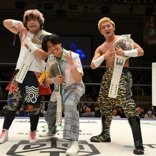 NωA Jr. (Shunma Katsumata, Yuni & Kazuma Sumi)胜俣瞬马 & 梦虹 & 须见和马