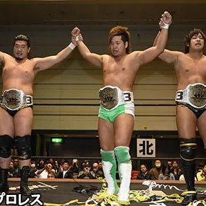 Team DNA (Kazusada Higuchi, Kouki Iwasaki & Mizuki Watase)樋口和贞 & 岩崎孝树 & 渡濑瑞基
