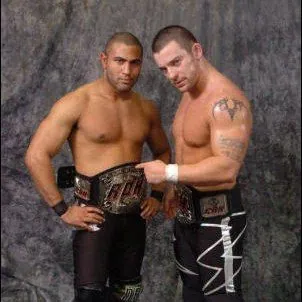 No Remorse Corps (Davey Richards & Rocky Romero)大卫·理查德兹 & 洛基·罗梅罗