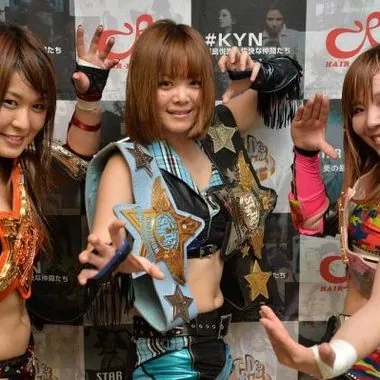 Io Shirai & Mayu Iwatani & Kairi Hojo紫雷 & 岩谷麻优 & 宝城海里
