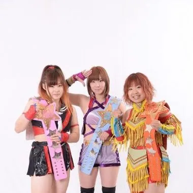 Kaori Yoneyama & Kairi Hojo & Yuhi米山香织 & 宝城海里 & 夕阳
