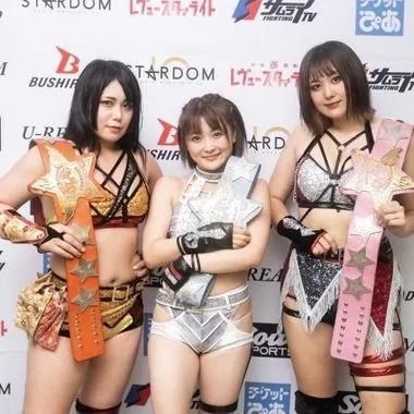 Natsupoi & Himeka & Maika