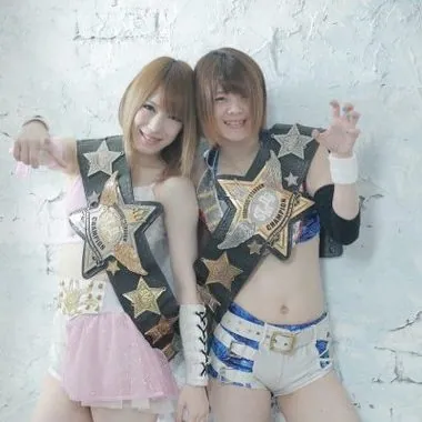 Mayu Iwatani & Saki Kashima岩谷麻优 & 鹿岛沙希