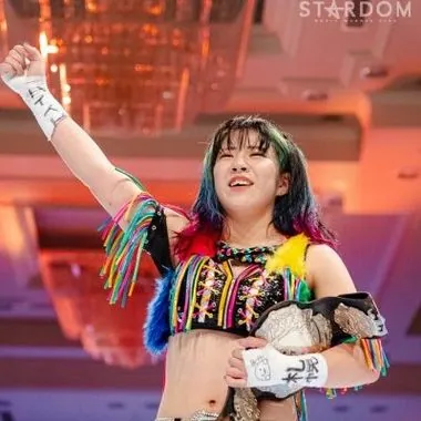Mei Hoshirai星来芽依