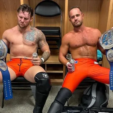 TMDK (Mikey Nicholls & Shane Haste)米奇·尼科尔斯 & 谢恩·海斯特