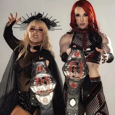 The Coven (KiLynn King & Taylor Wilde)