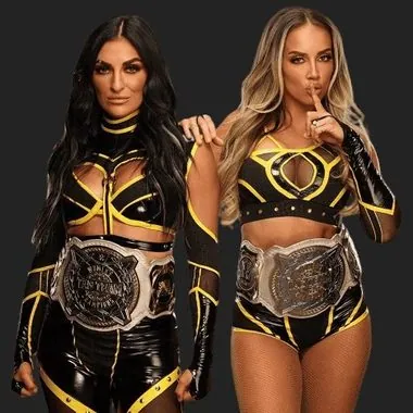 Chelsea Green & Sonya Deville / Piper Niven切尔西·格林 & 索尼娅·德维尔 & 派珀·尼文