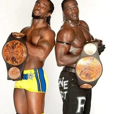 Kofi Kingston & R-Truth科菲·金士顿 & 真理罗恩