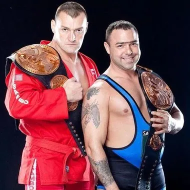 Santino Marella & Vladimir Kozlov桑提诺·马雷拉 & 弗拉基米尔·科兹洛夫